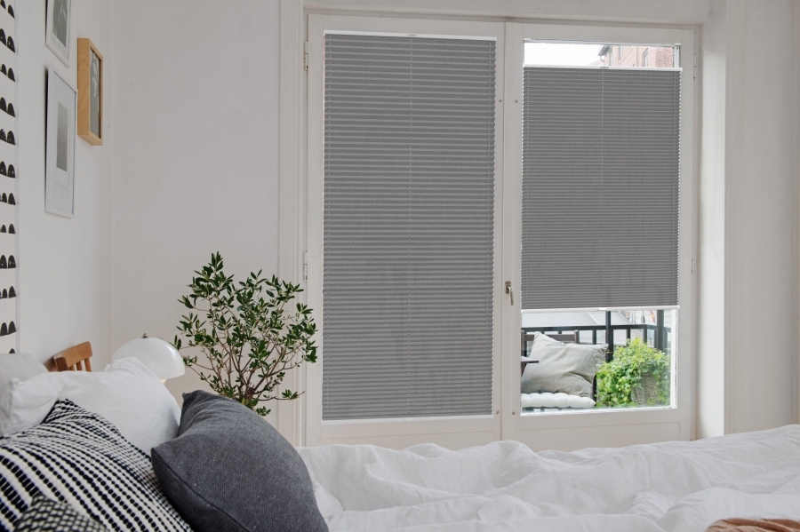 Plissee 2142 Schlafzimmer Grau