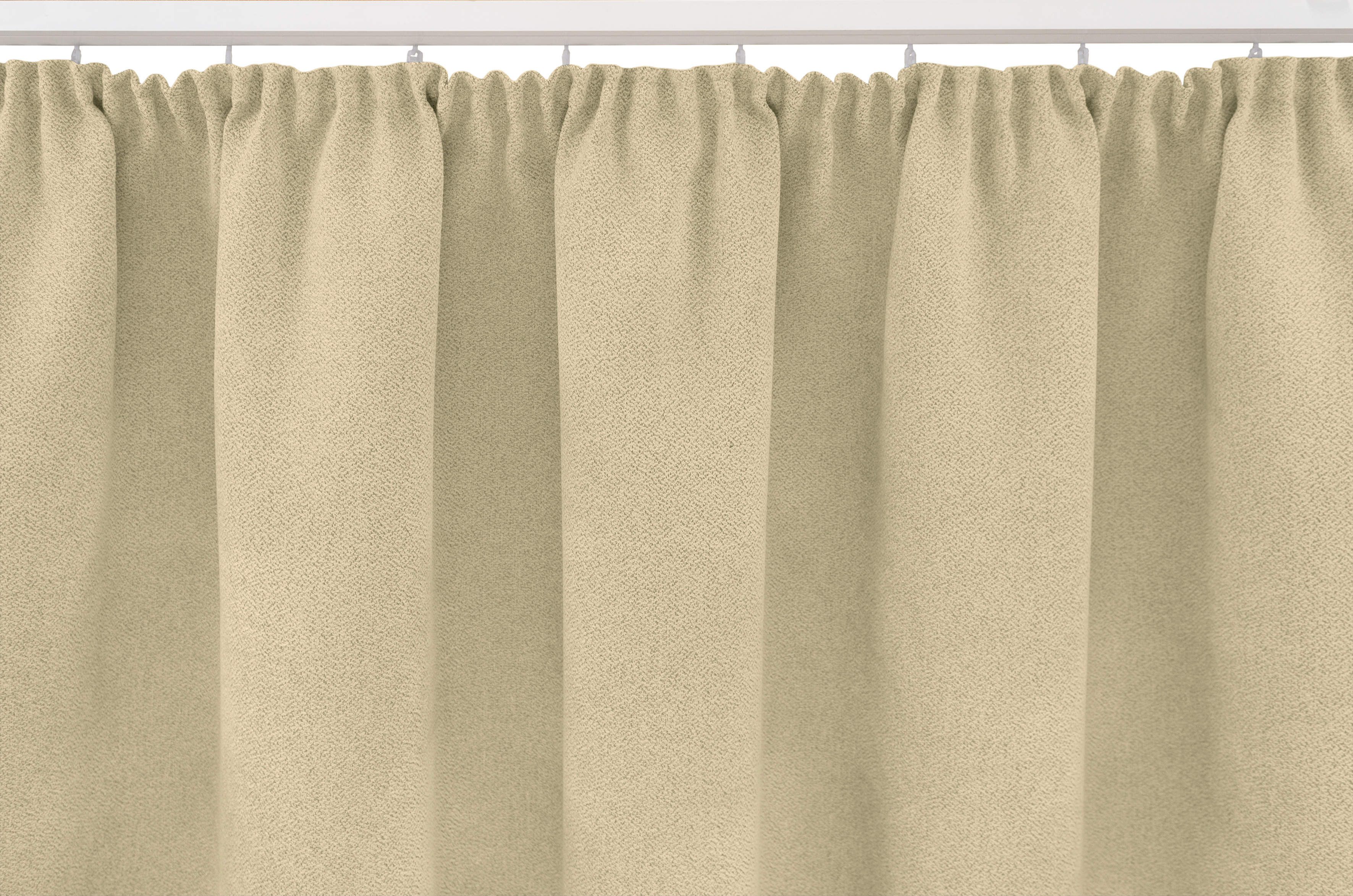Beige Kräuselband Aufhängung