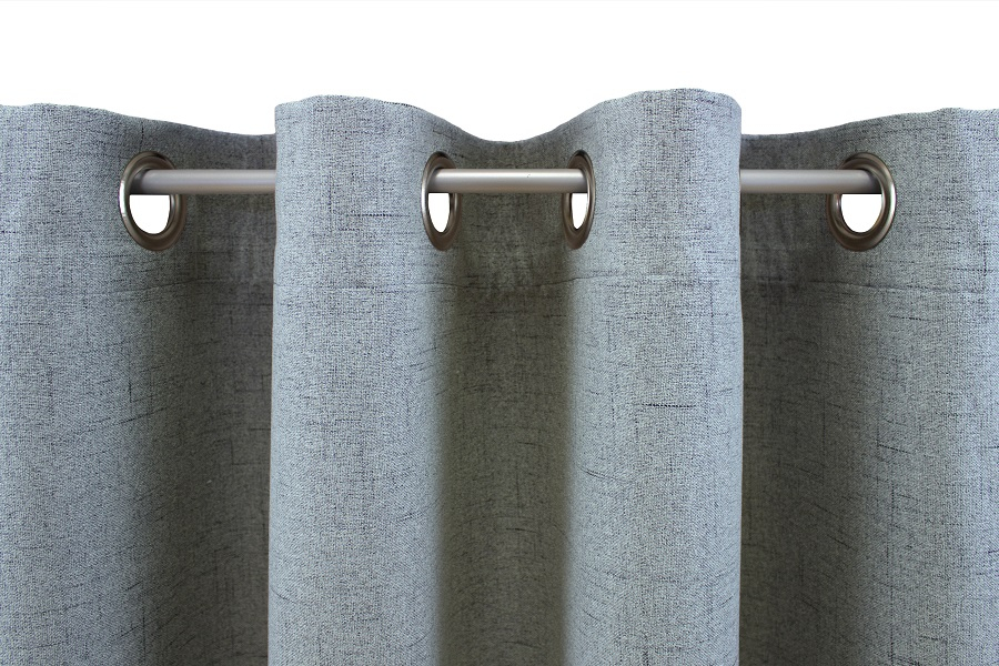 Steingrau Ösenschal Aufhängung Detail