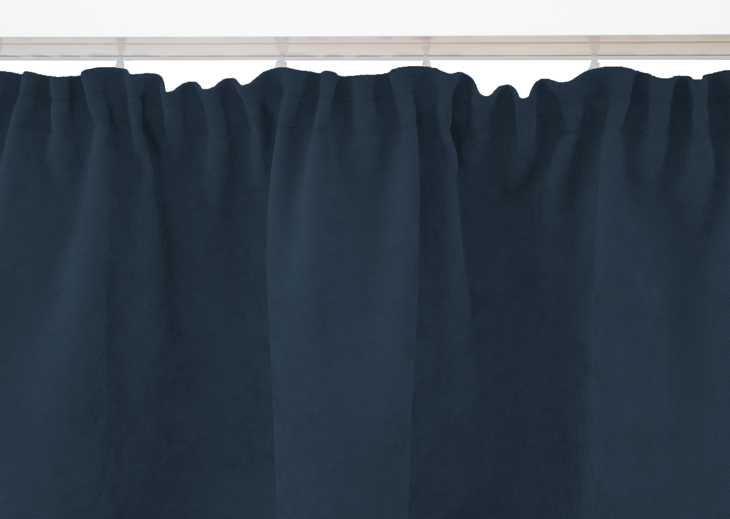 Blau Kräuselband Aufhängung