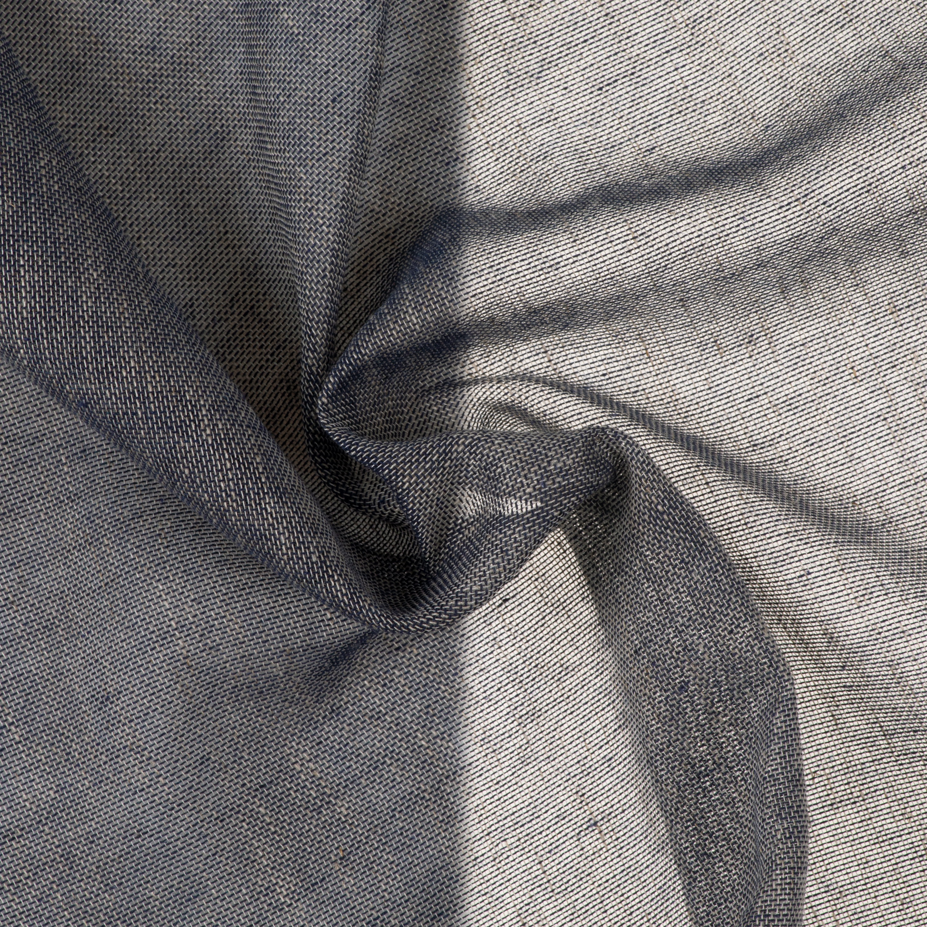 Trivisia 8282