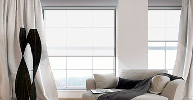 Transparentes Rollo im Wohnraum